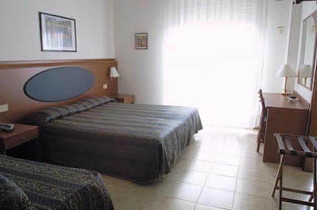Hotel Zodiaco Lido di Jesolo Bagian luar foto